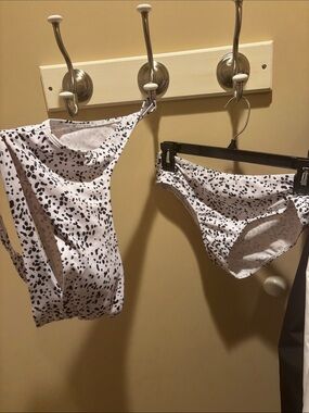 ROMWE White and Black Spot Print Two-Piece Bikini